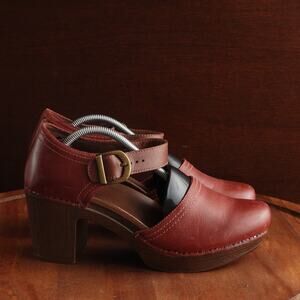 Dansko Shoes Womens SZ EU 40 US 9.5-10 Red Darlene Red Leather Mary Jane Heels